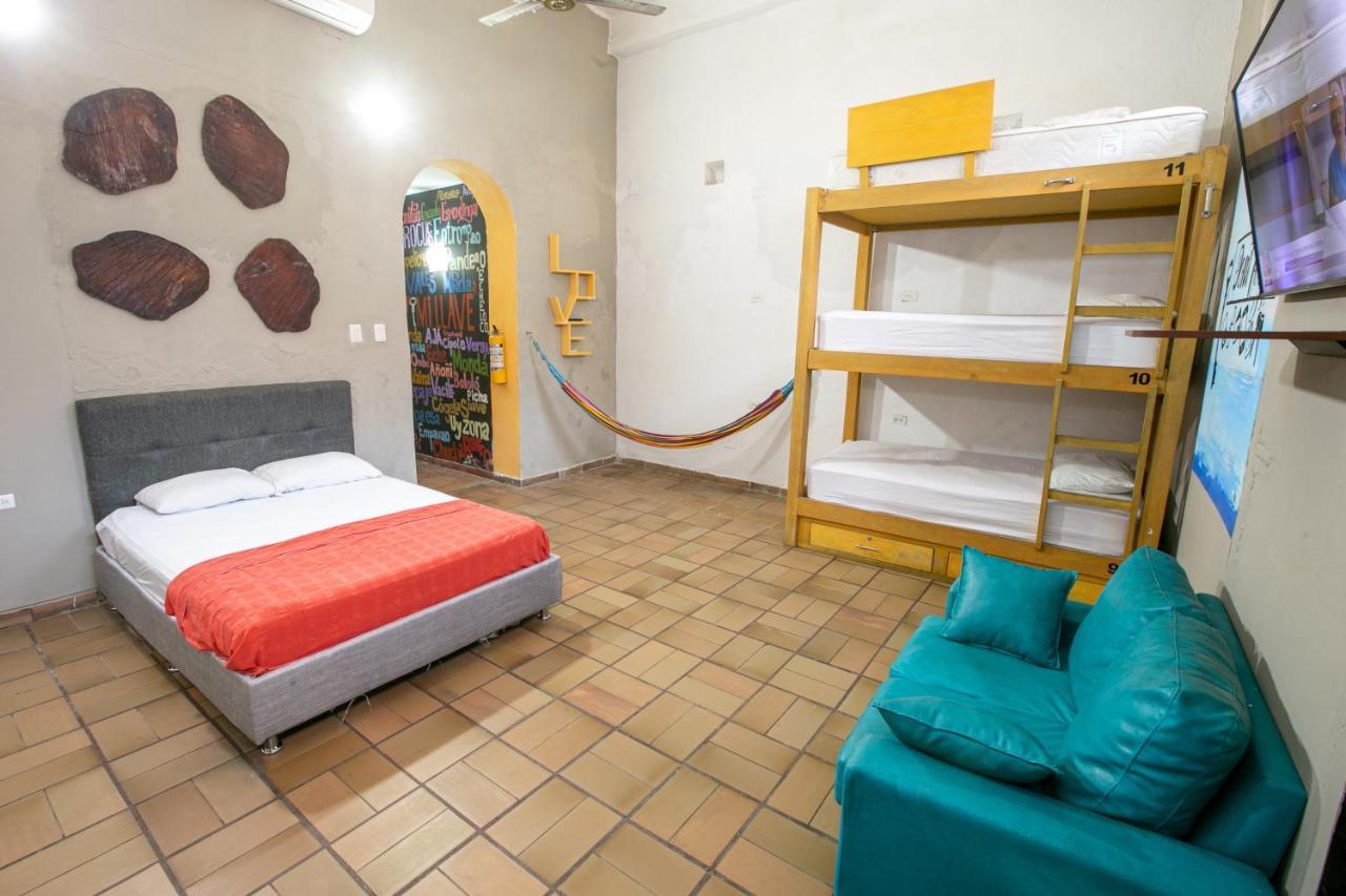 Mi Llave Hostels Cartagena Exterior photo