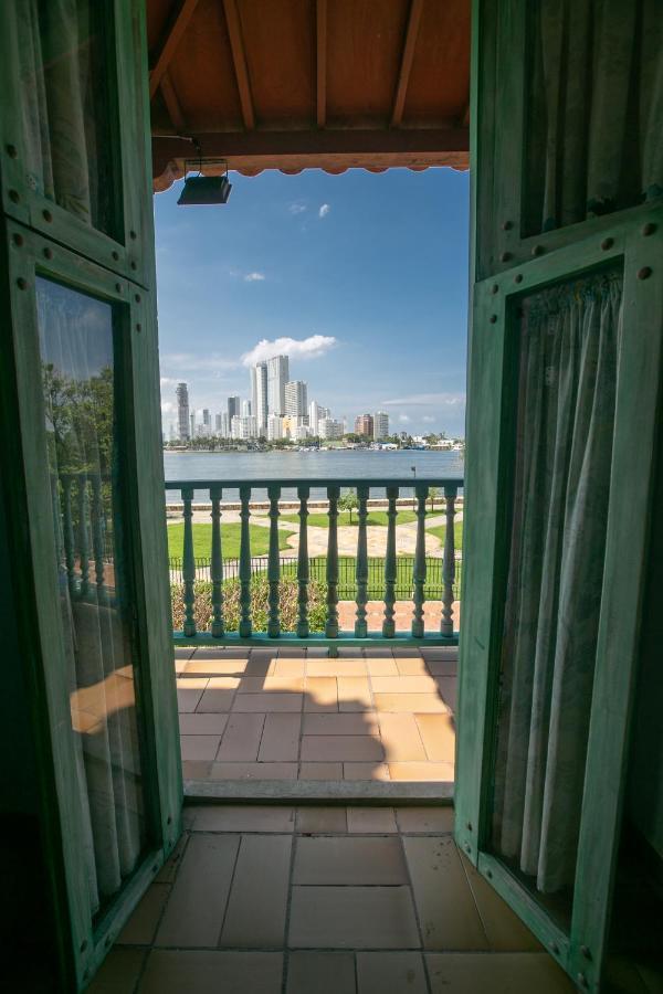 Mi Llave Hostels Cartagena Exterior photo