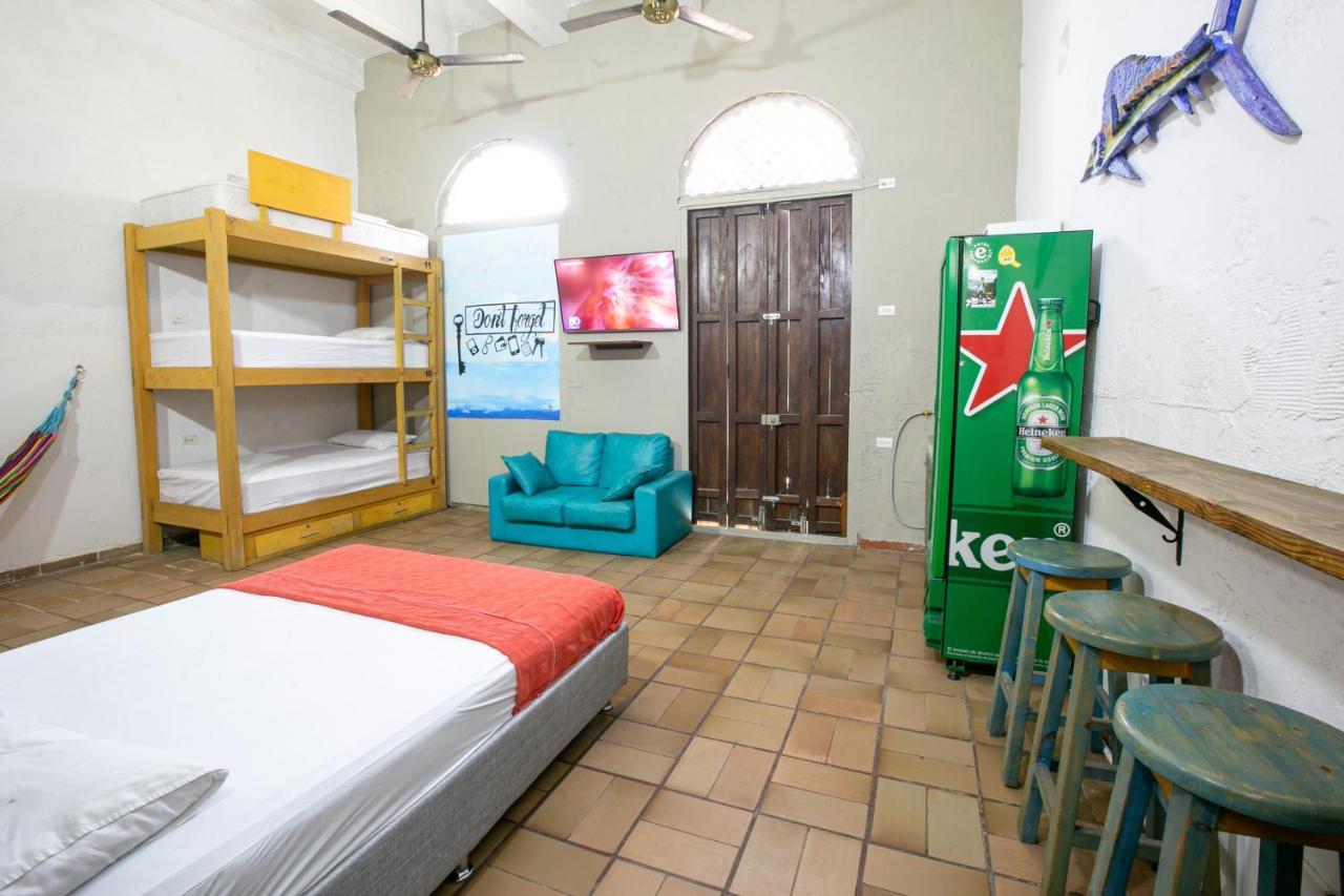 Mi Llave Hostels Cartagena Exterior photo