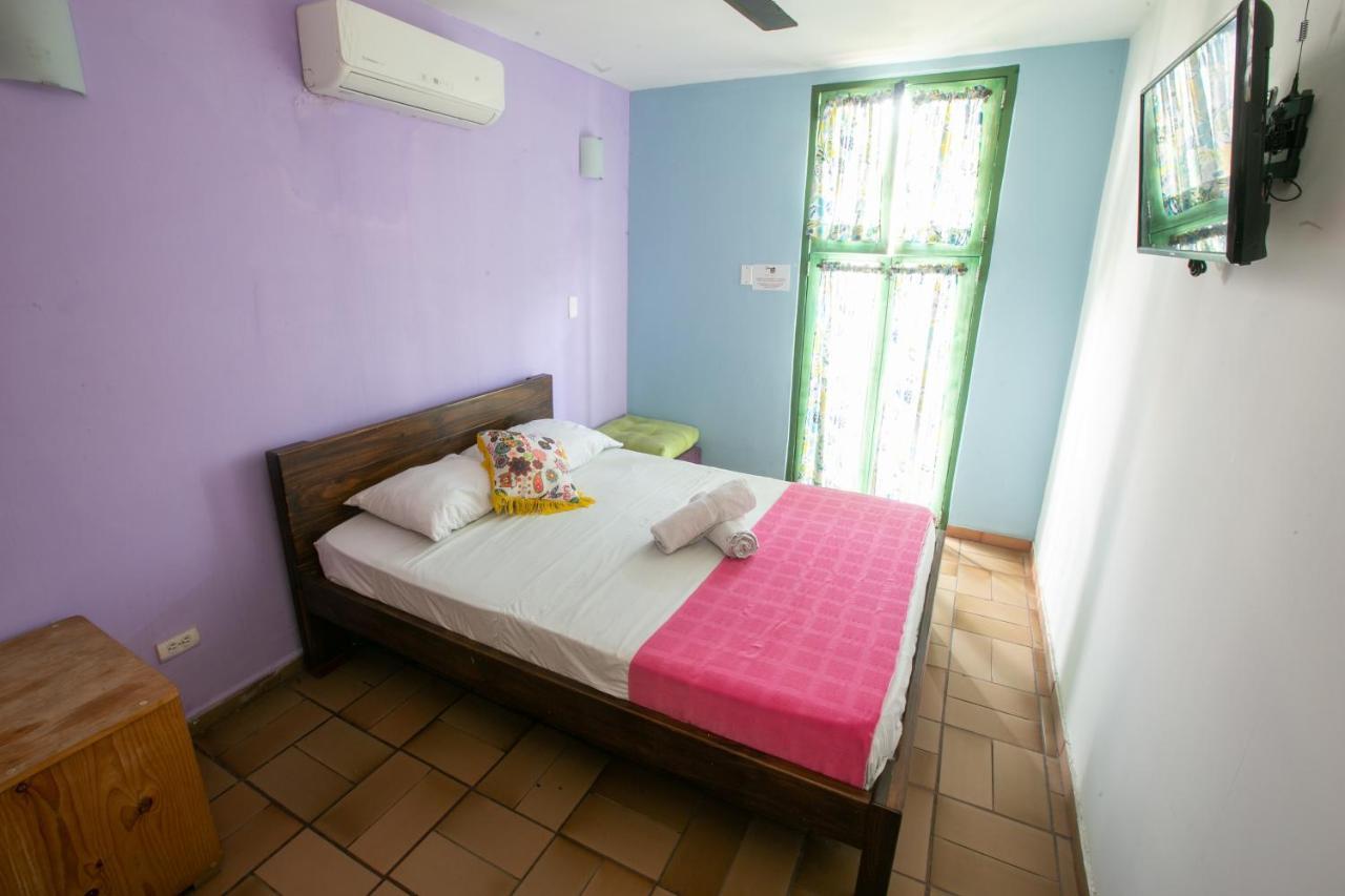 Mi Llave Hostels Cartagena Exterior photo