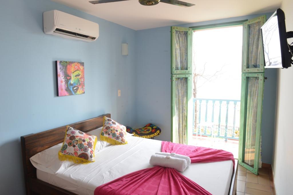Mi Llave Hostels Cartagena Exterior photo